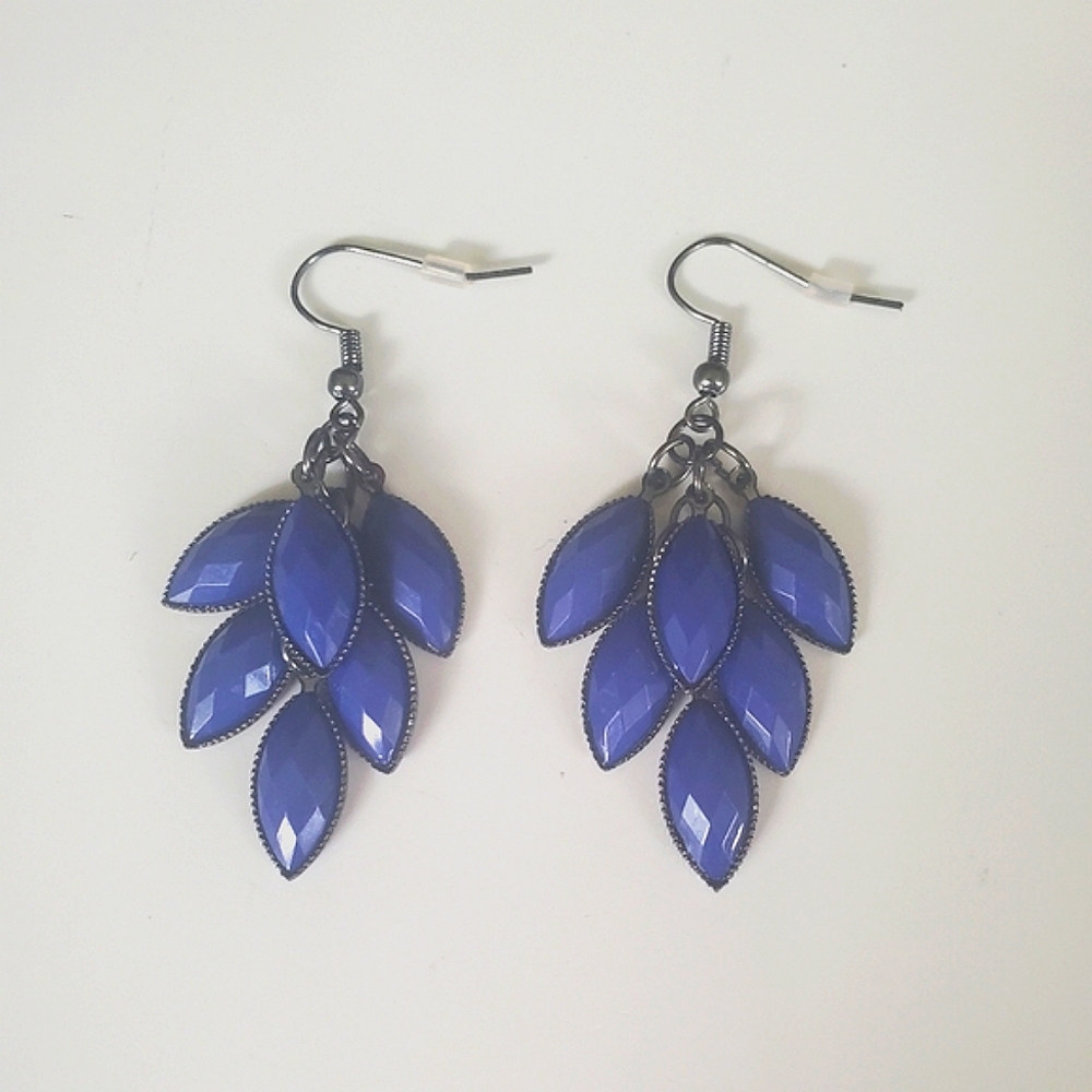 Blue dangle earrings